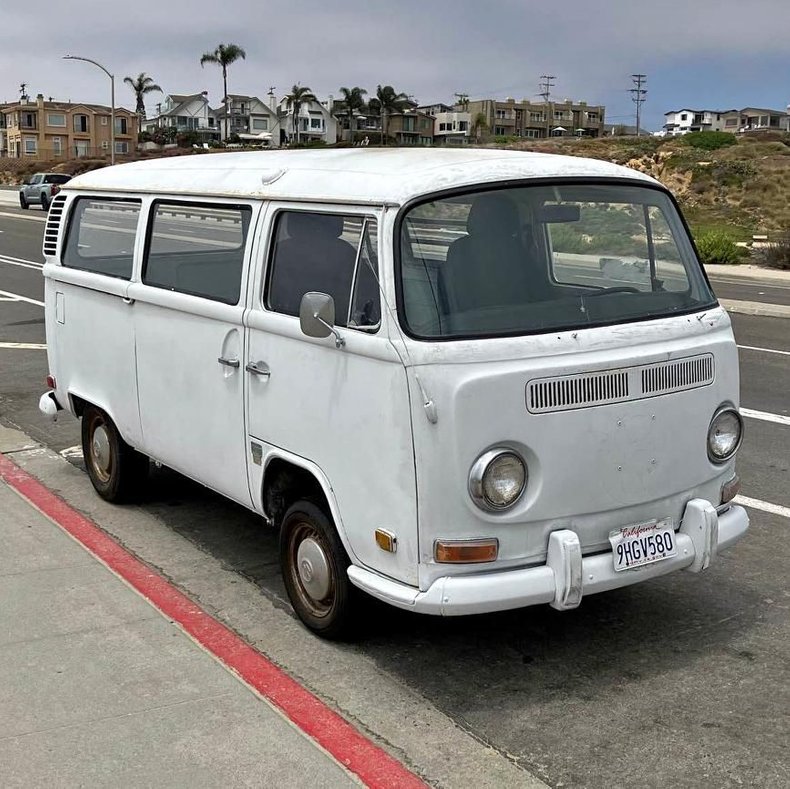 1972 Volkswagen Bus For Sale | Vintage Driving Machines